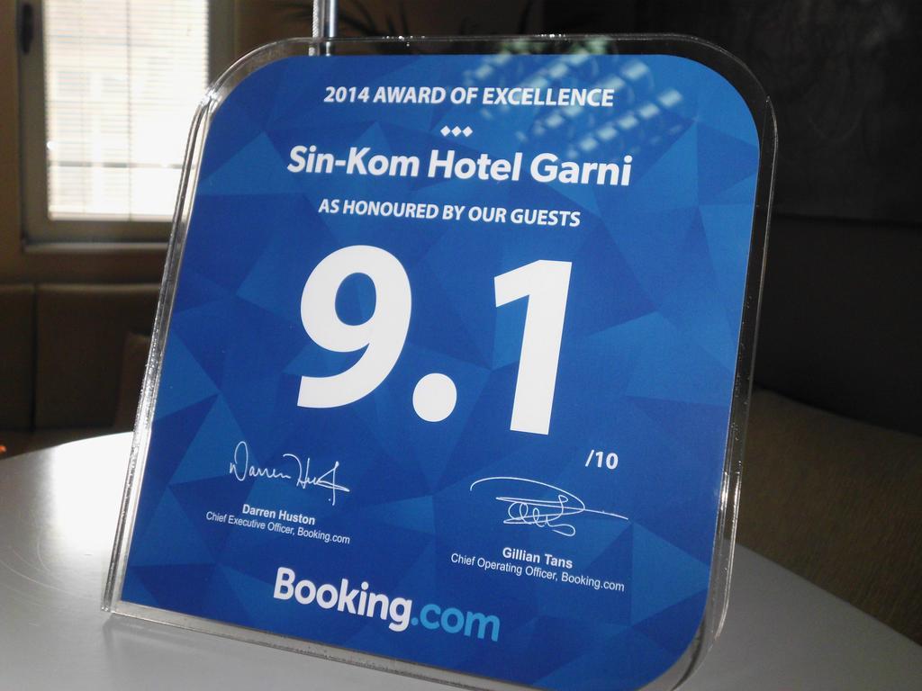 Sin-Kom Hotel Garni 皮罗特 外观 照片